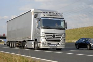 LKW auf der Autobahn, Export Schweiz